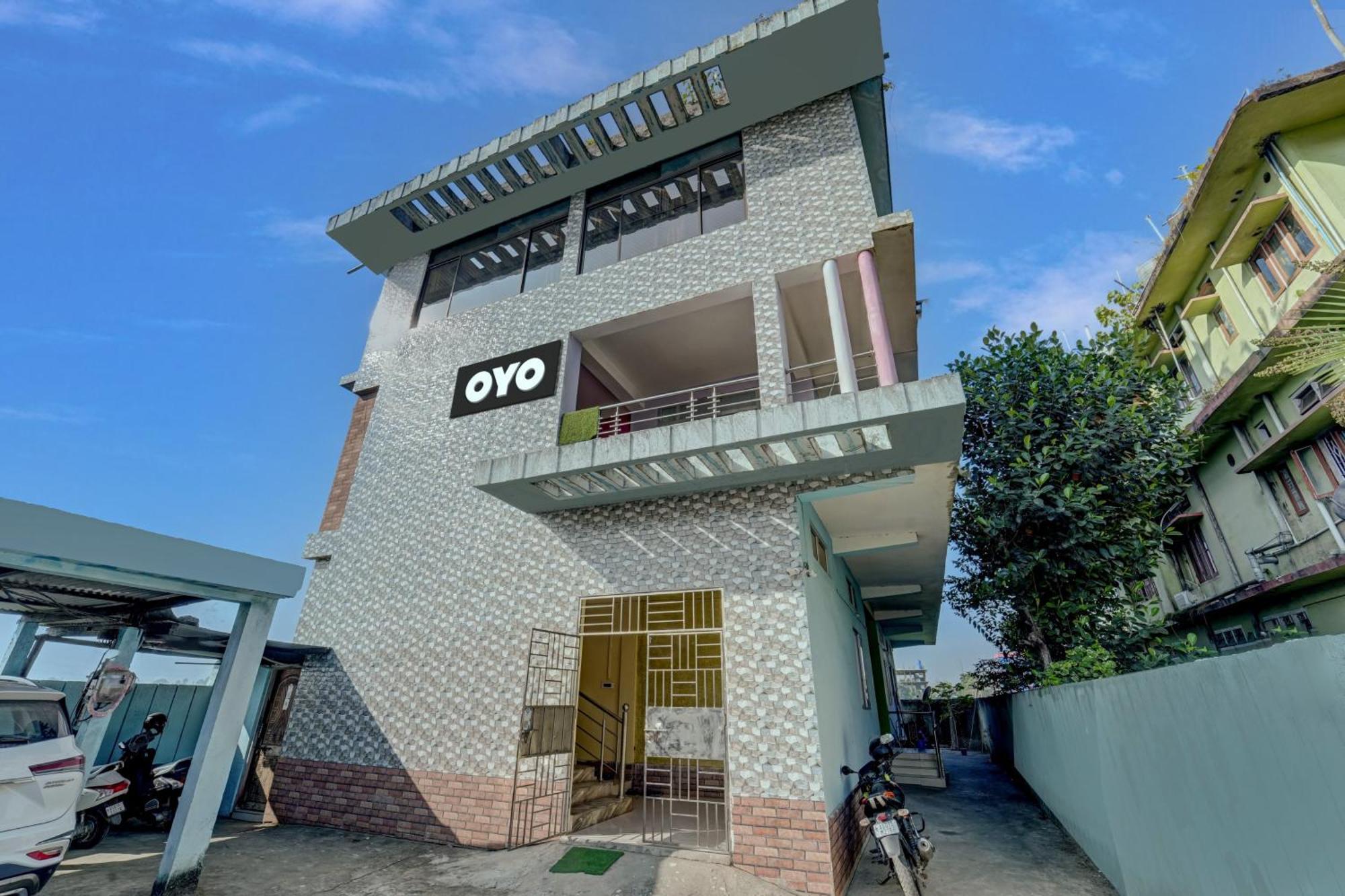 Hotel O Home Trimurti Guest House Guwahati Exterior photo